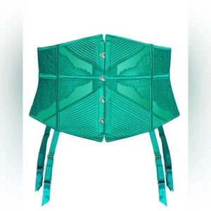 NWT-Marilyn‎ Cincher - Lapis. Size 18.